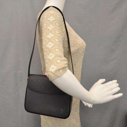 Louis Vuitton Epi Buci Black 2 of 12