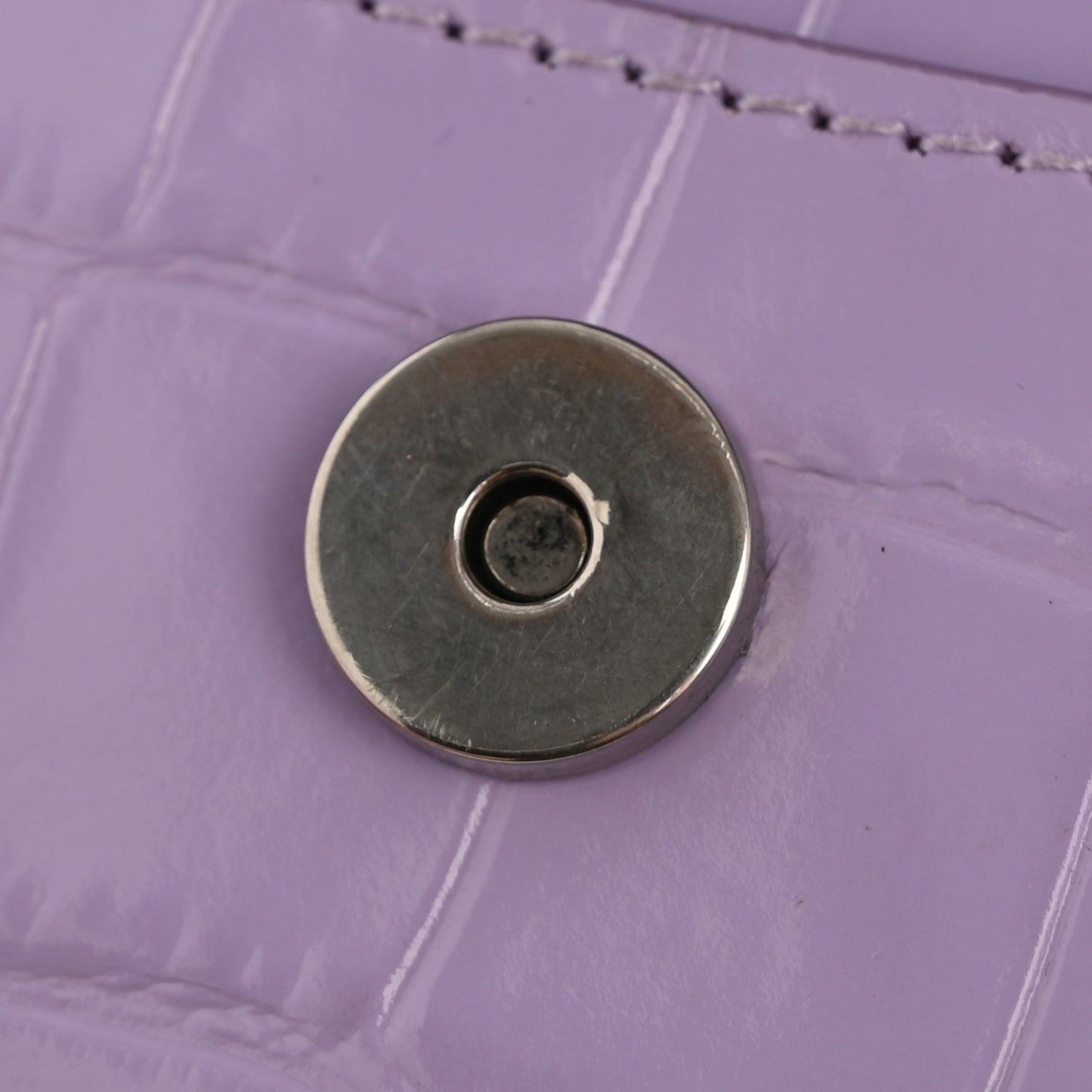 Shiny Calfskin Crocodile Embossed Hourglass Chain Bag Lilac