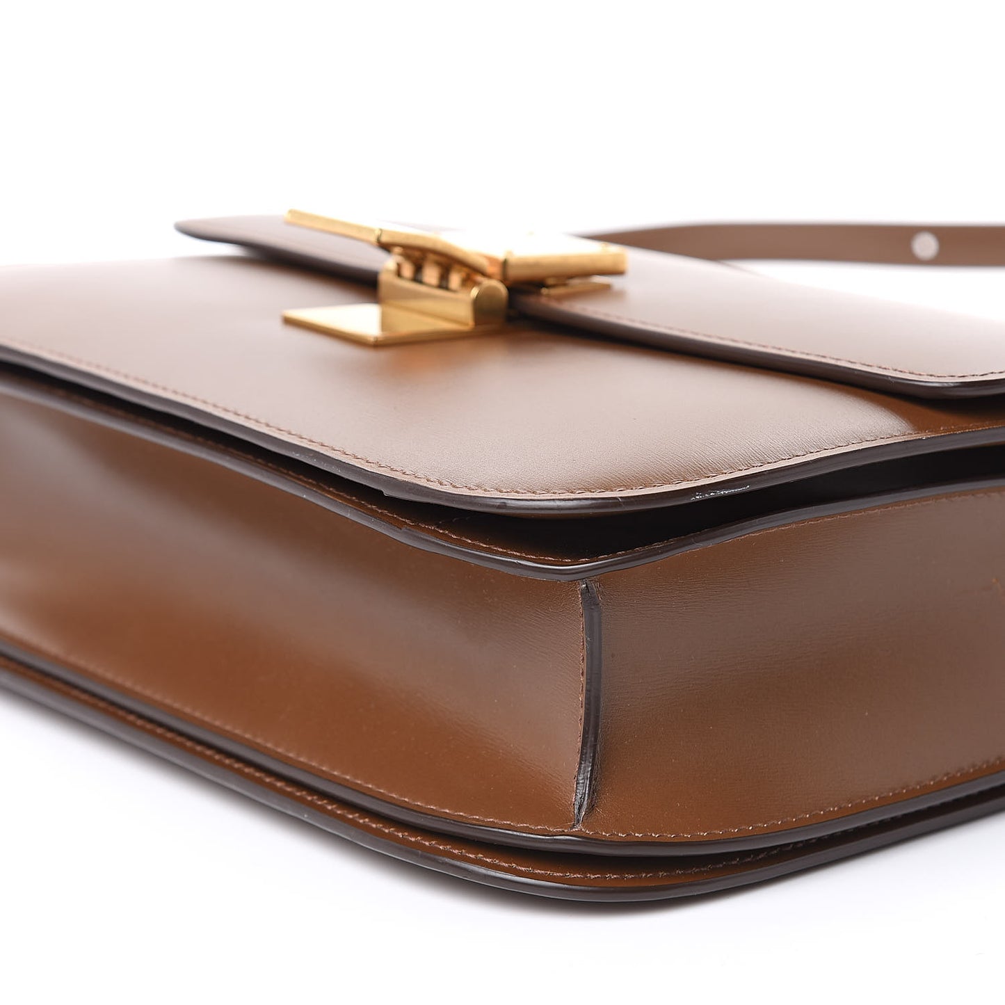 Box Calfskin Medium Classic Box Flap Bag Camel