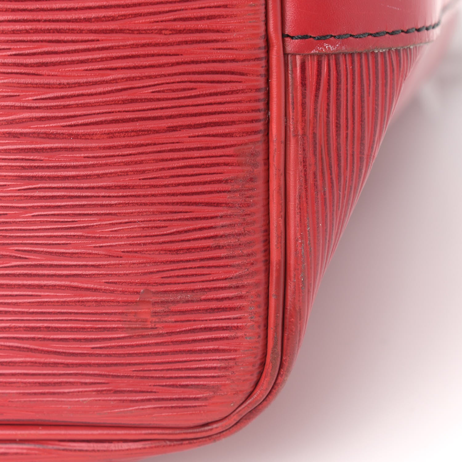 Louis Vuitton Epi Petit Noe Castillan Red 11 of 22