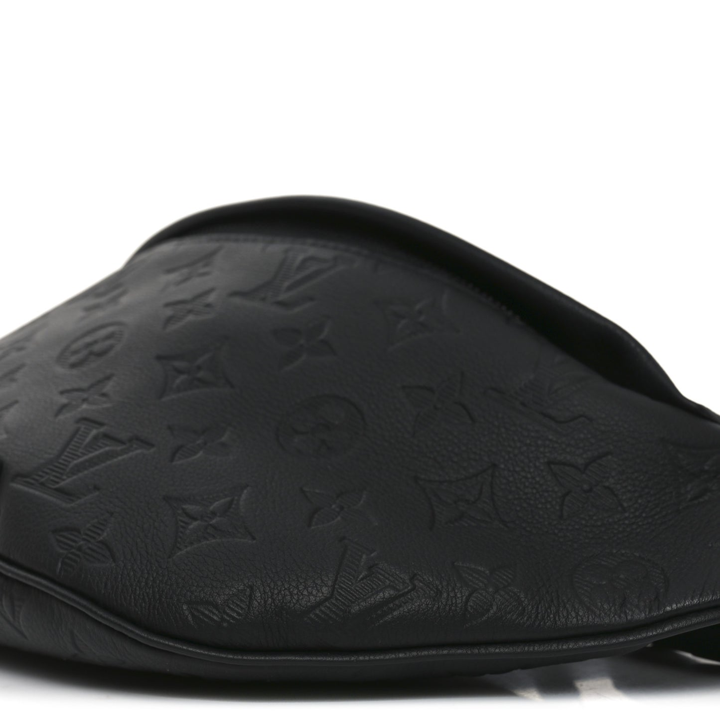 Calfskin Monogram Shadow Discovery Bumbag Black