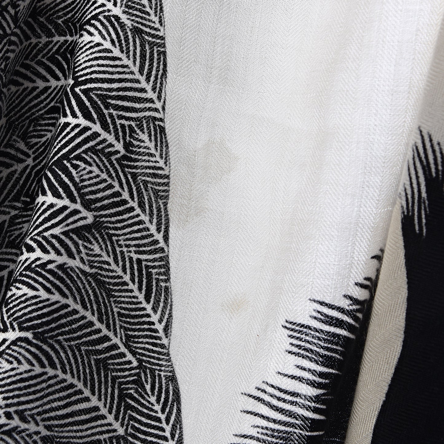 Cashmere Silk Zebra Pegasus Shawl 140 White Black Naturel