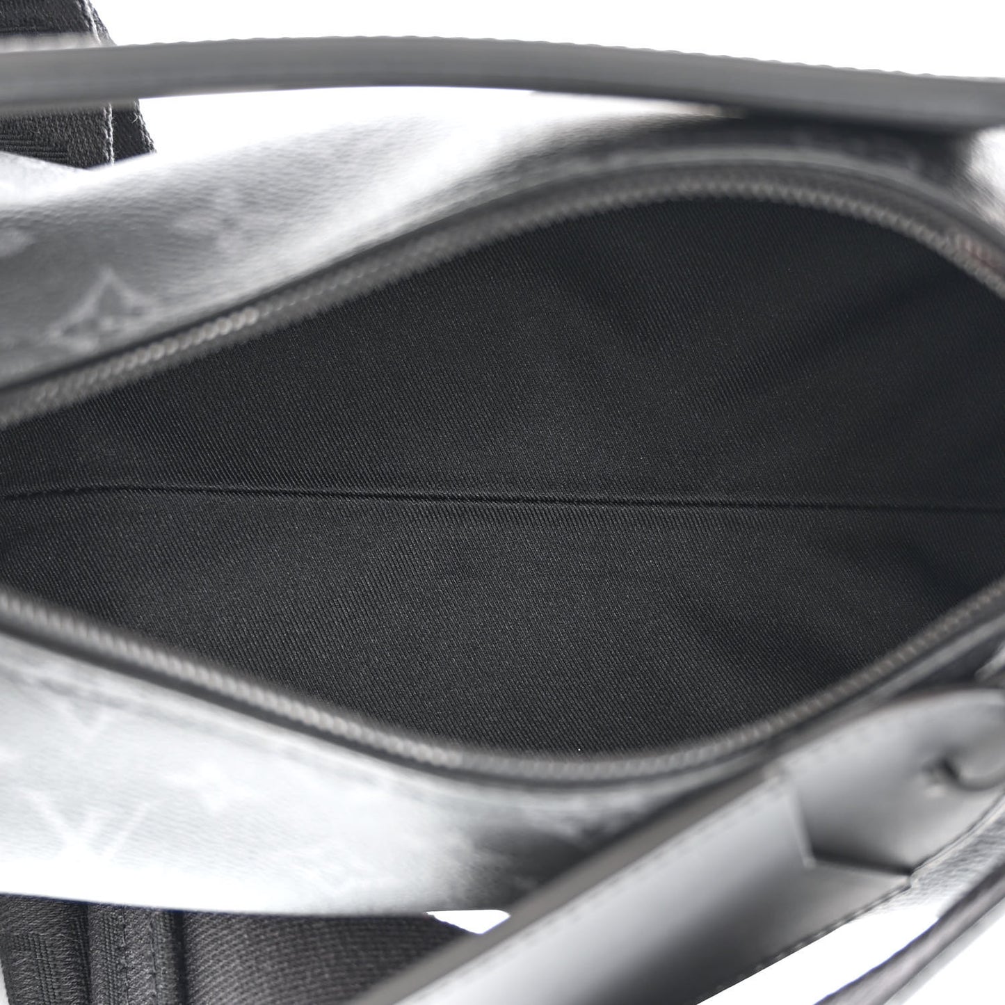 Monogram Eclipse Soft Polochon PM