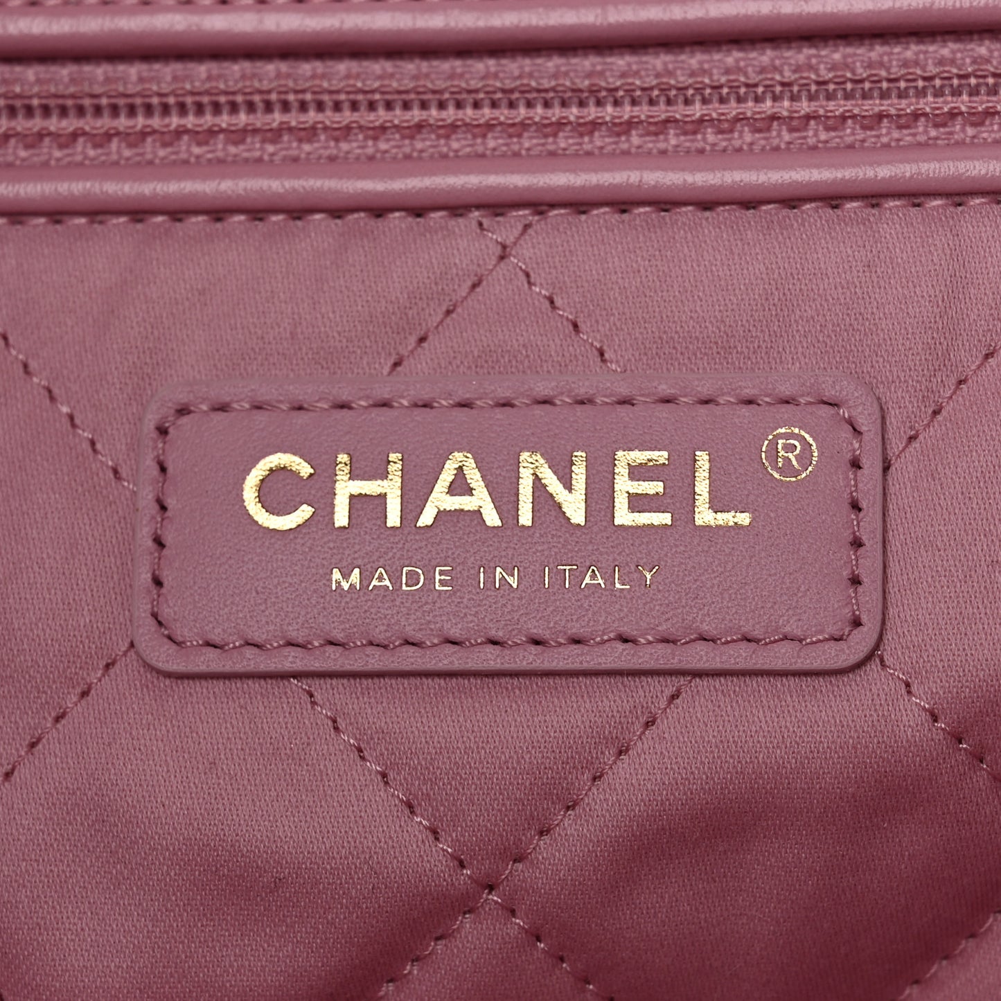 Shiny Calfskin Quilted Small Chanel 22 Dark Pink