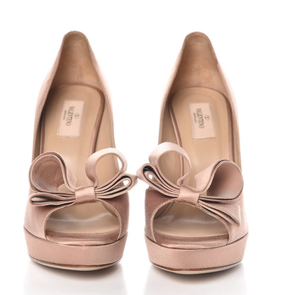 Valentino Garavani Satin Couture Bow Peep Toe 95/125mm Platform Pumps 39.5 Poudre 2 of 13