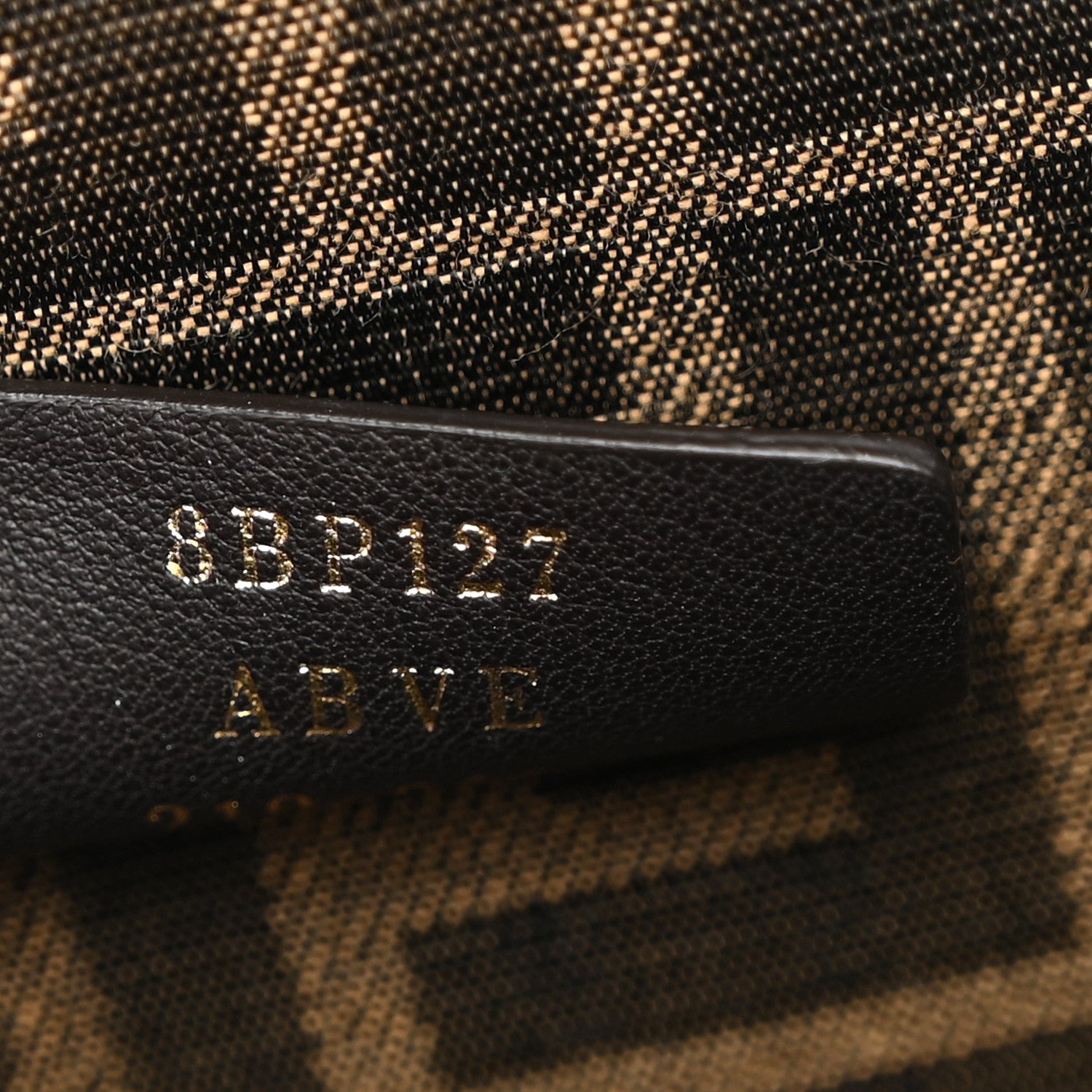 Fendi Shiny Nappa Medium Fendi First Caramello 7 of 10