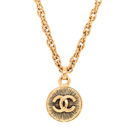 Chanel CC Pendant Necklace Gold 4 of 7
