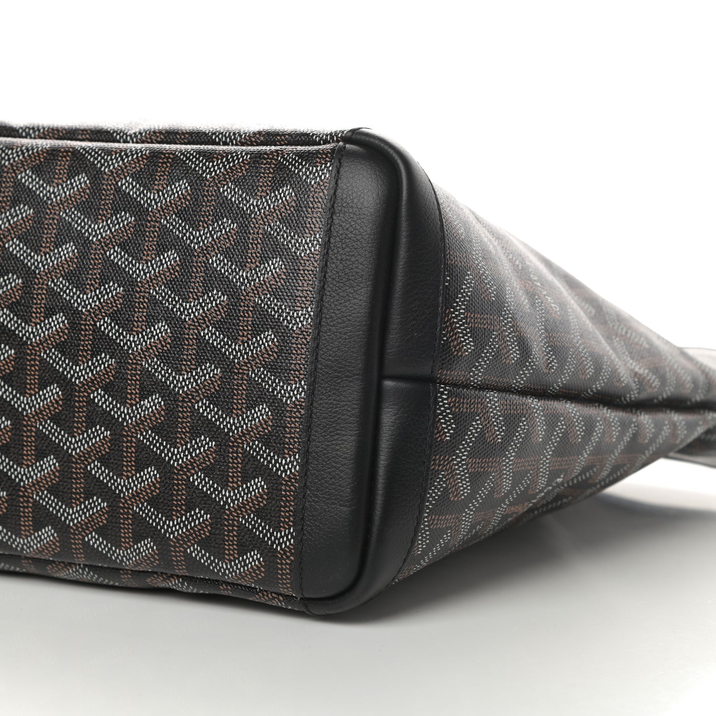 Goyardine Artois PM Black