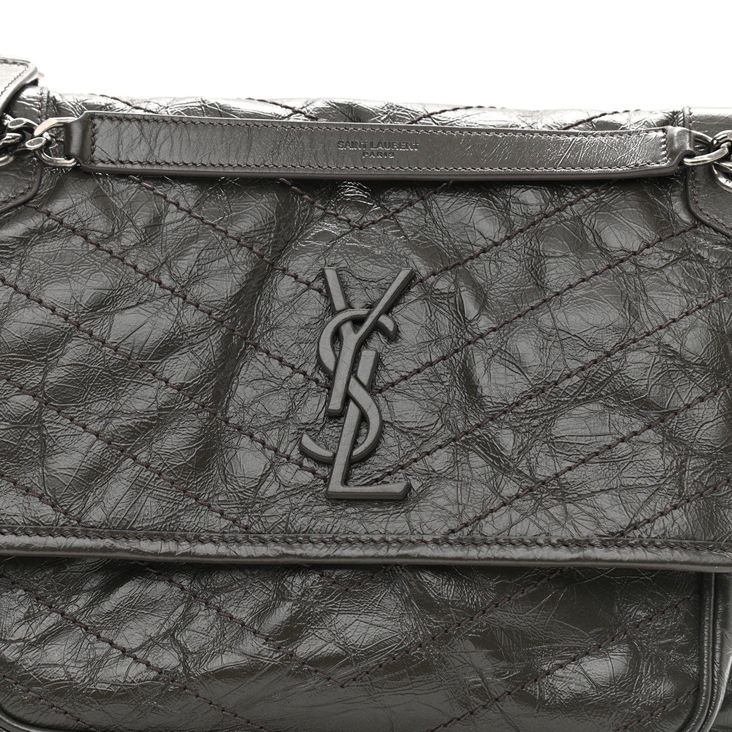 Crinkled Calfskin Matelasse Monogram Medium Niki Chain Pebble