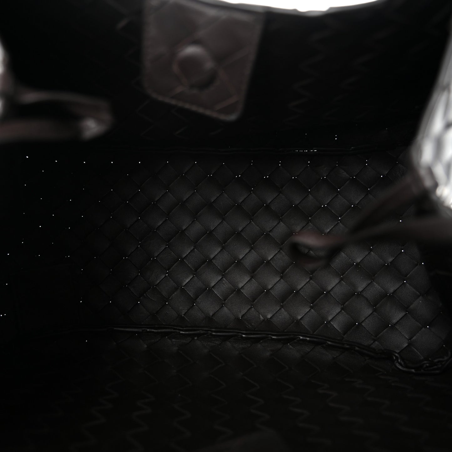 Nappa Intrecciato Medium Campana Shoulder Bag Fondant