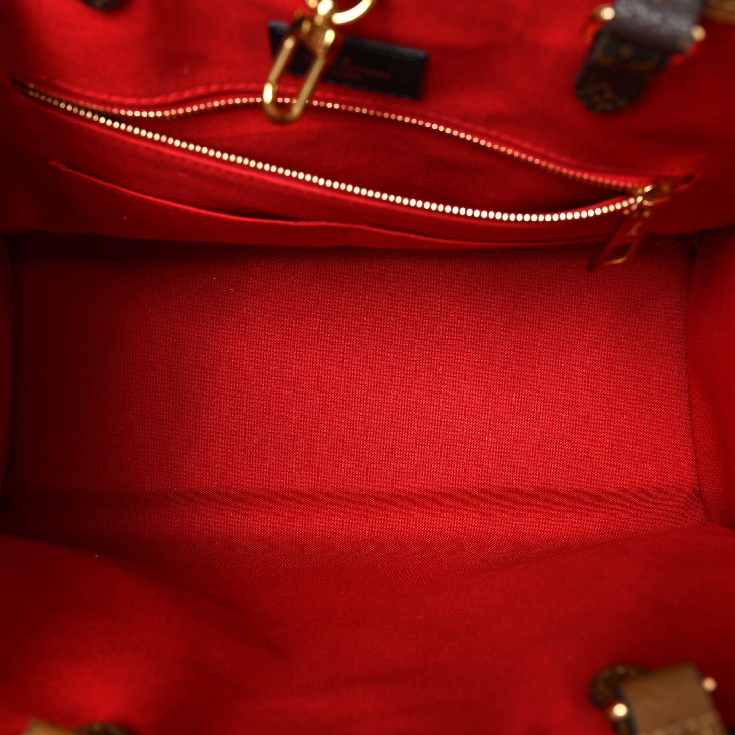 Louis Vuitton Reverse Monogram Giant Onthego MM 9 of 15