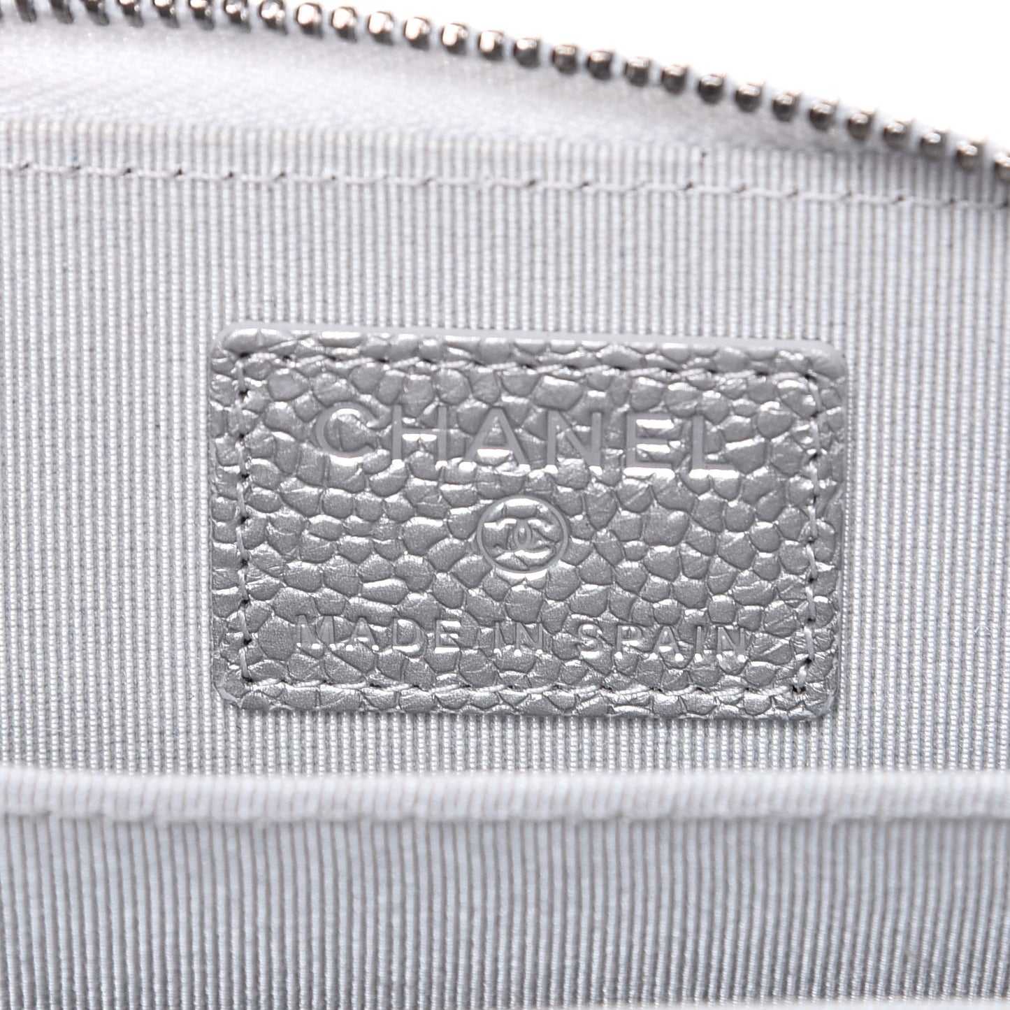 Metallic Caviar Quilted Zip Coin Purse Silver
