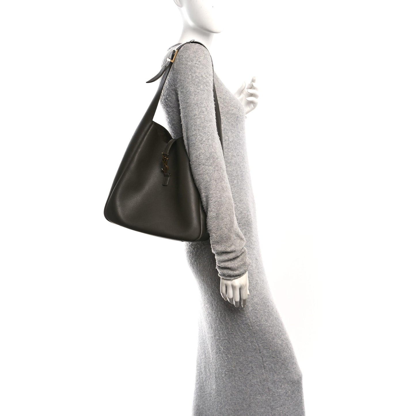 Smooth Calfskin Large Le 5 A 7 Soft Hobo Light Musk