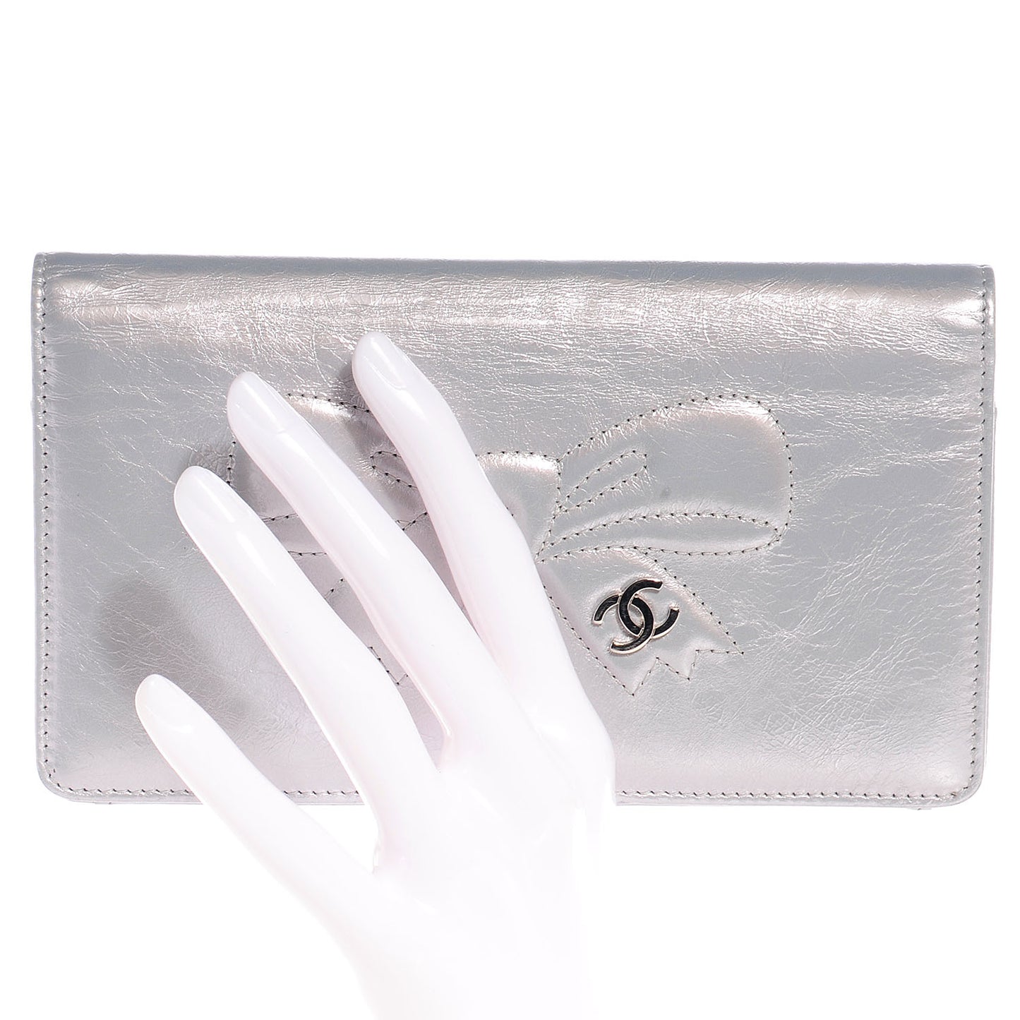 Leather CC Bow Wallet Metallic Silver