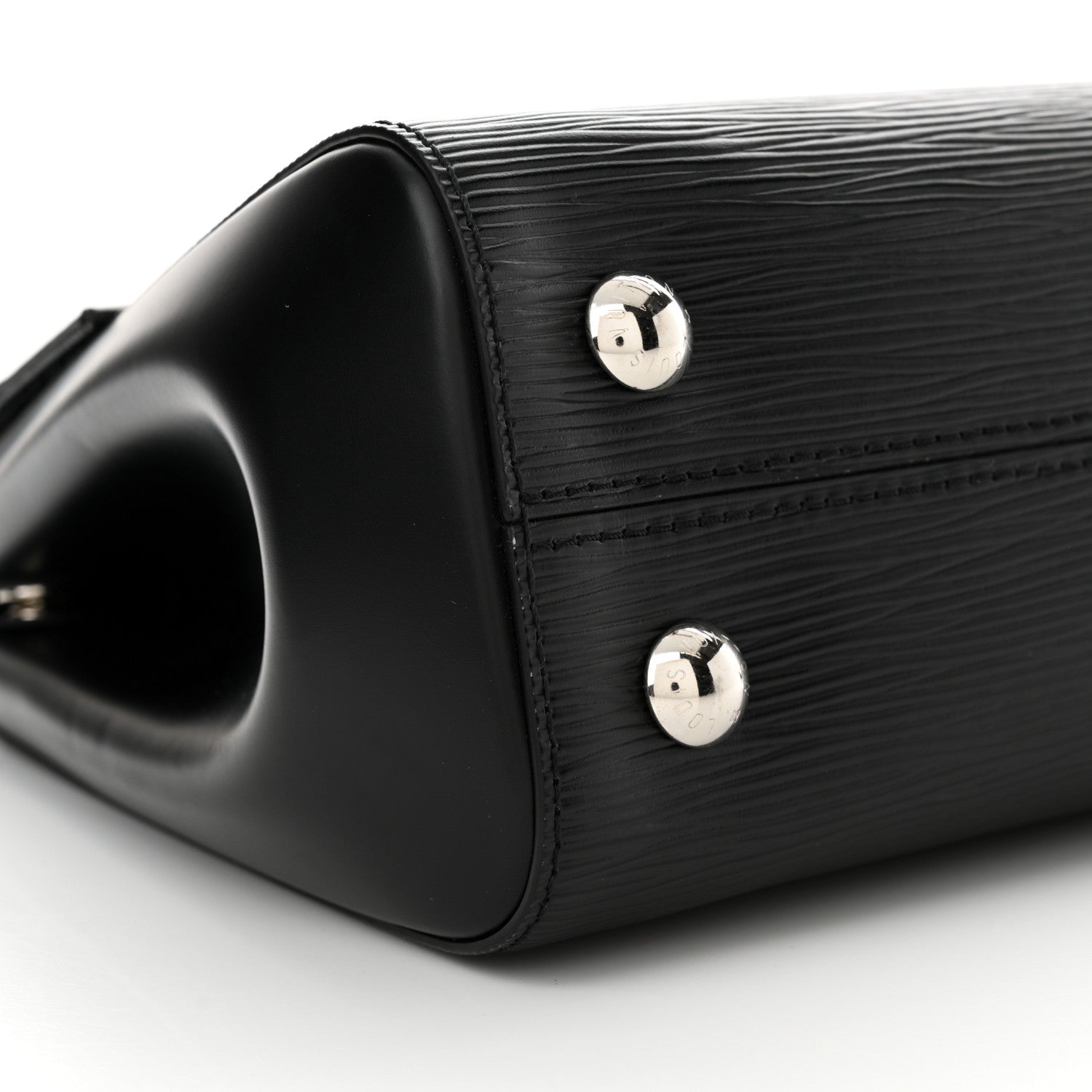 Louis Vuitton Epi Cluny BB Black 8 of 10