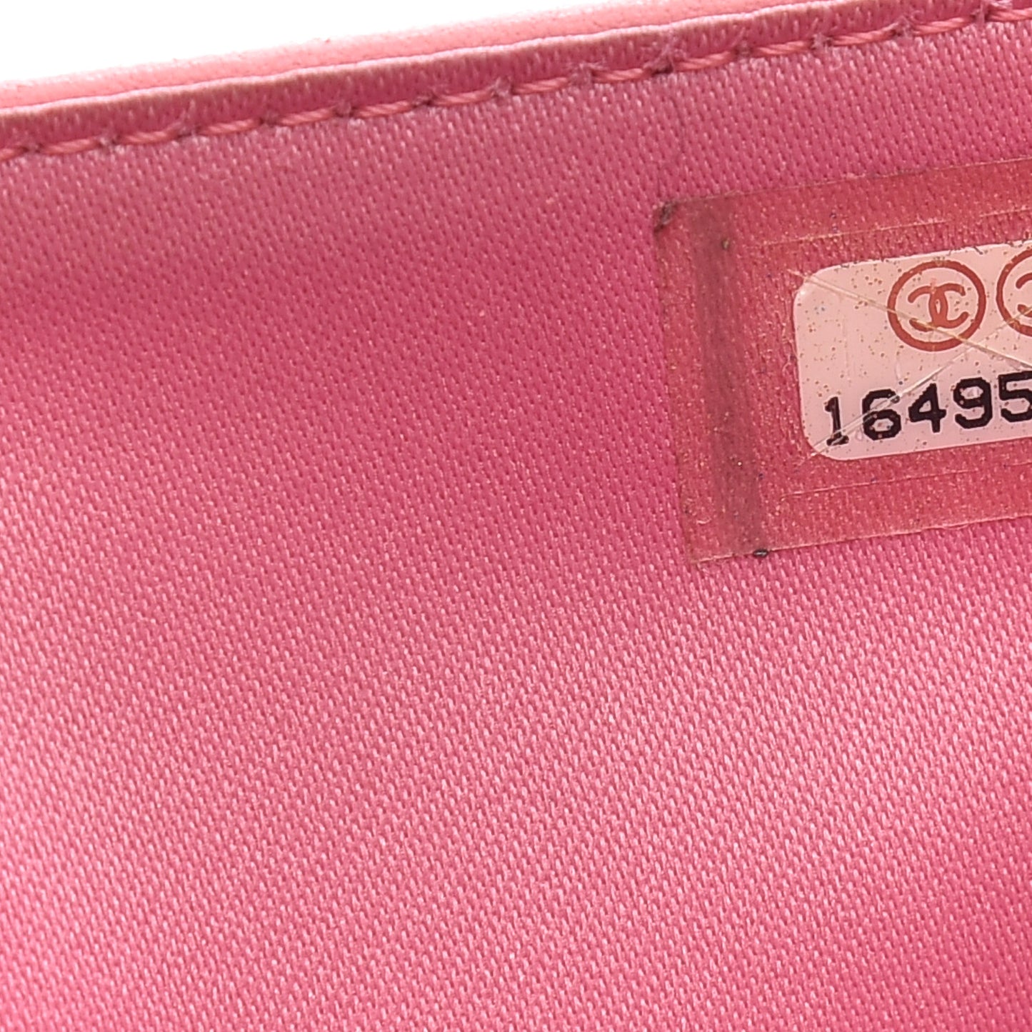 Lambskin Camellia Embossed L-Zip Pocket Wallet Pink
