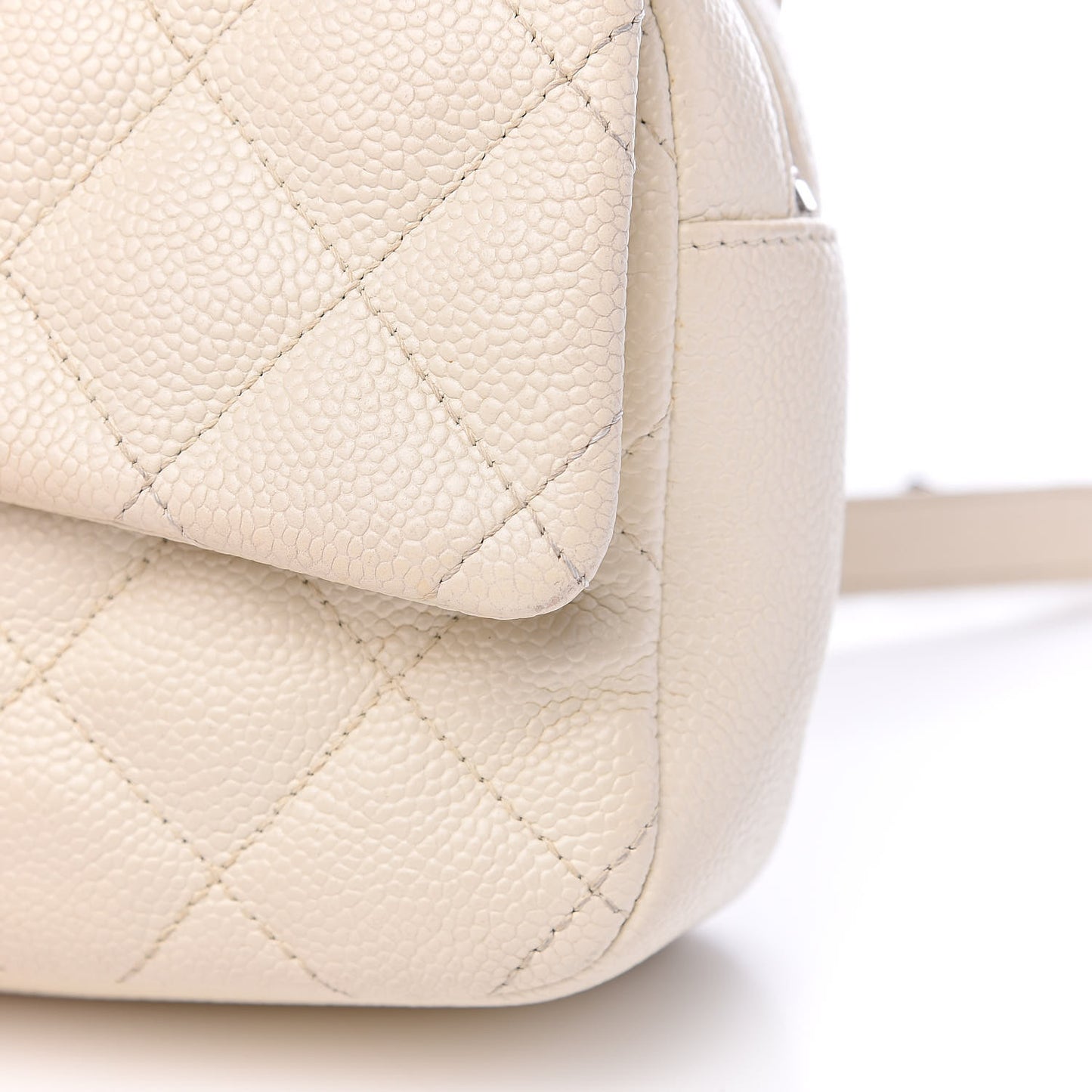 Caviar Quilted Medium Easy Flap Dark White