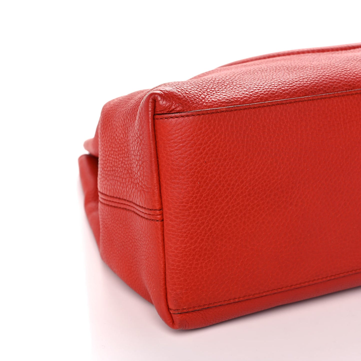 Pebbled Calfskin Medium Soho Chain Shoulder Bag Tabasco Red