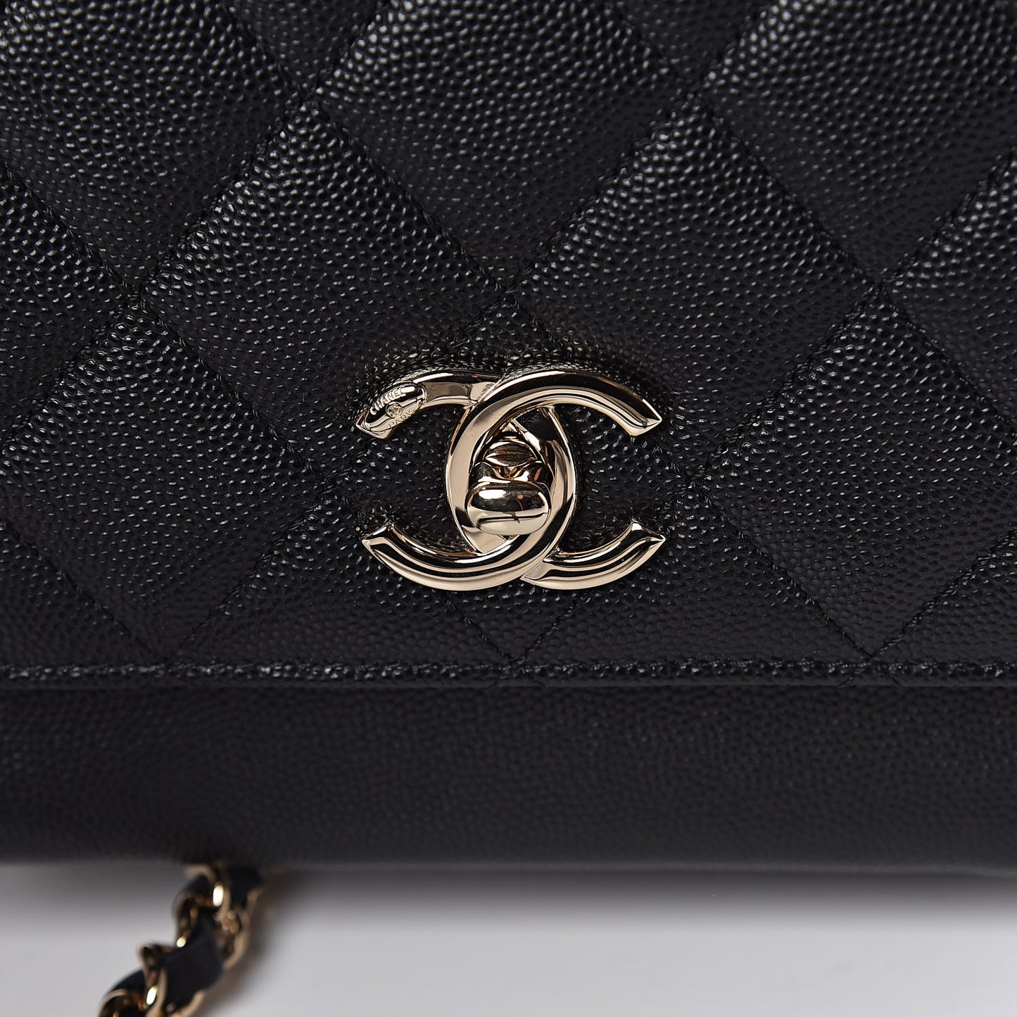 Caviar Quilted Medium Business Affinity Flap Black