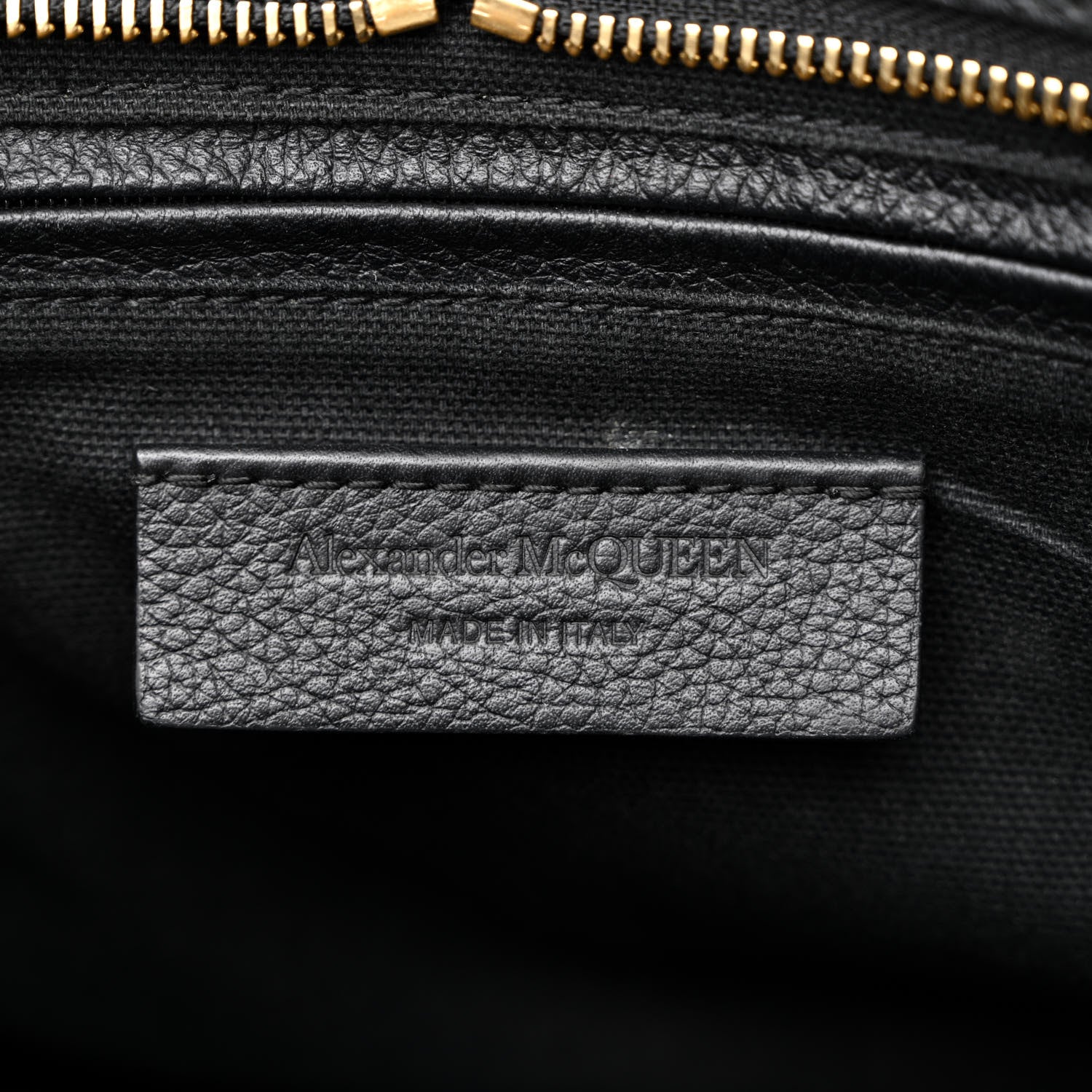 Alexander McQueen Pebbled Calfskin Small Skull Padlock Zip Around Tote Black 6 of 14