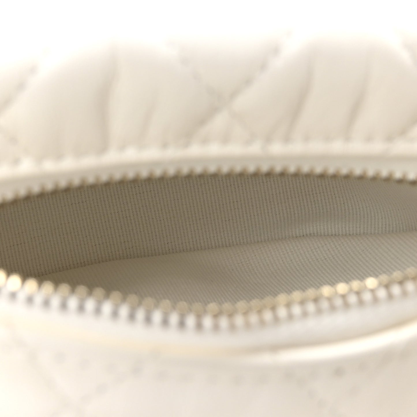 Lambskin Quilted Chain Around Pouch White