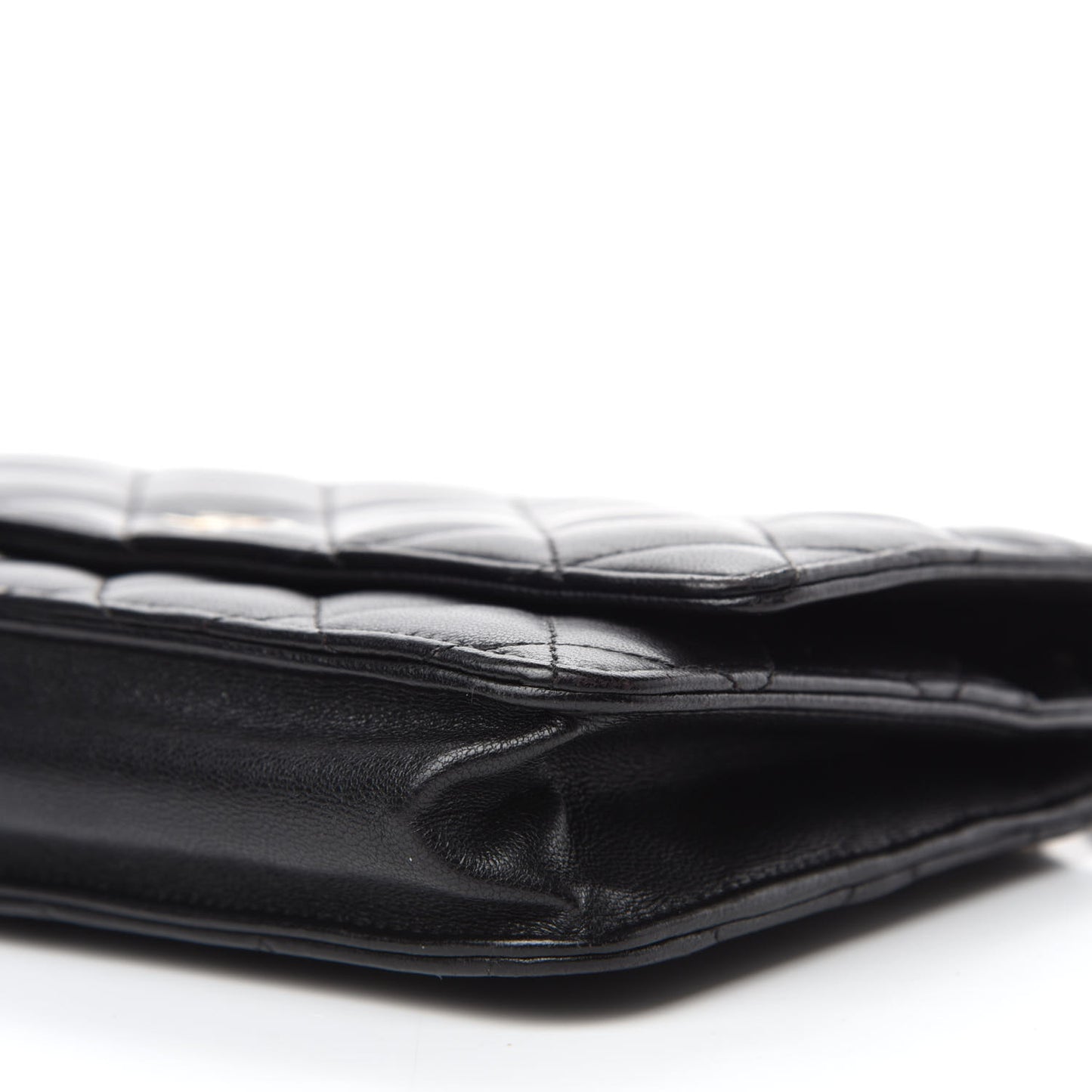 Lambskin Quilted Wallet On Chain WOC Black