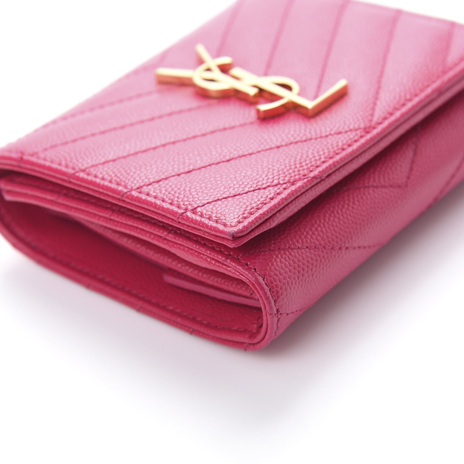 Saint Laurent Grain De Poudre Matelasse Chevron Monogram Compact Wallet Bubblegum 9 of 9
