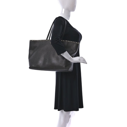 Valentino Garavani Grained Calfskin Rockstud Shoulder Tote Graphite 2 of 11