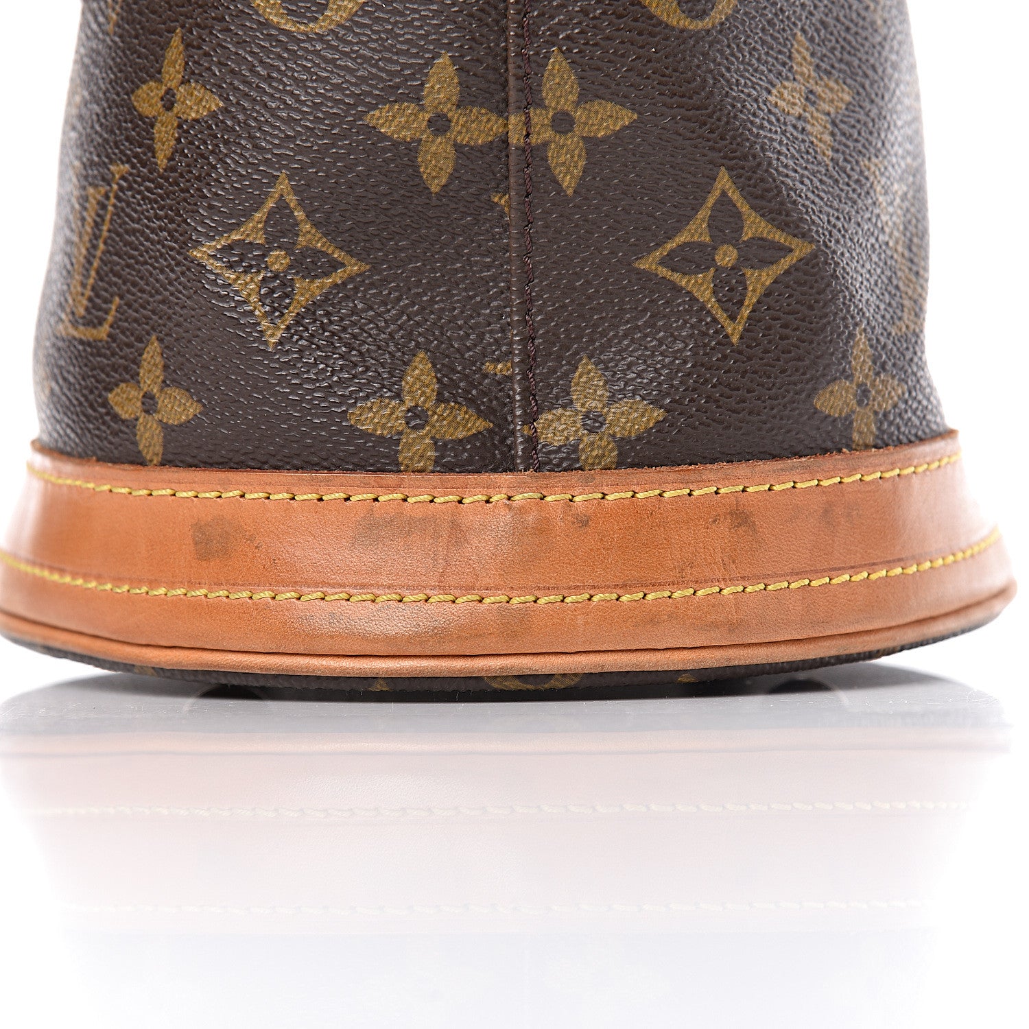Louis Vuitton Monogram Petit Bucket 23 14 of 16