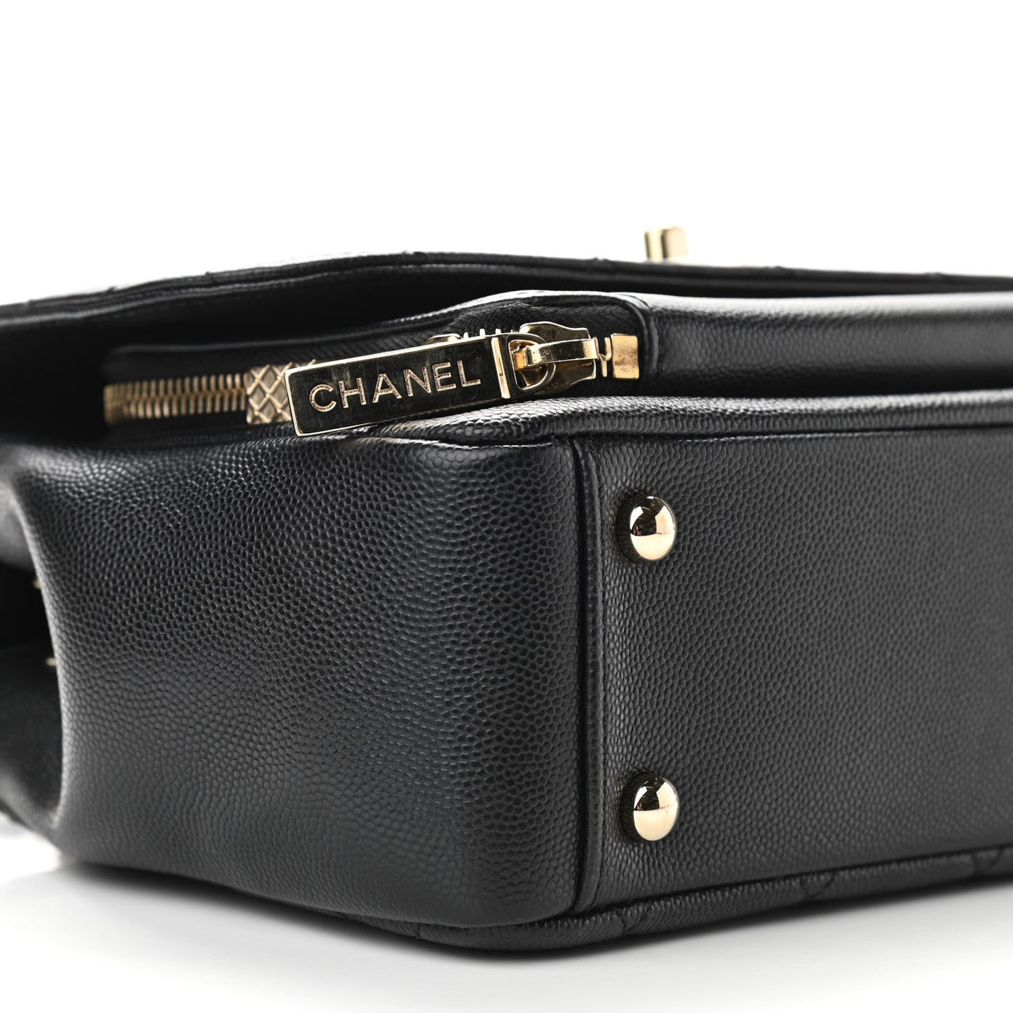 Caviar Quilted Medium Business Affinity Flap Black