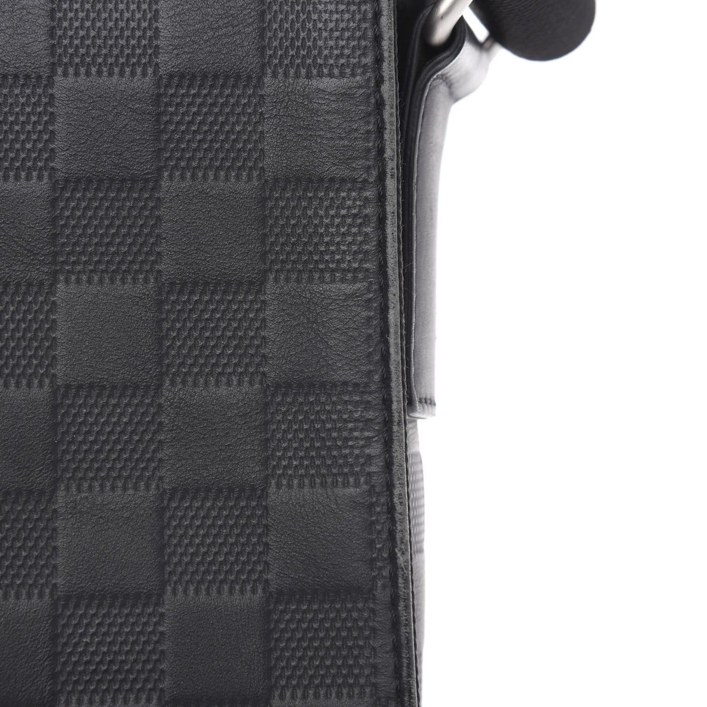 Damier Infini District PM Onyx