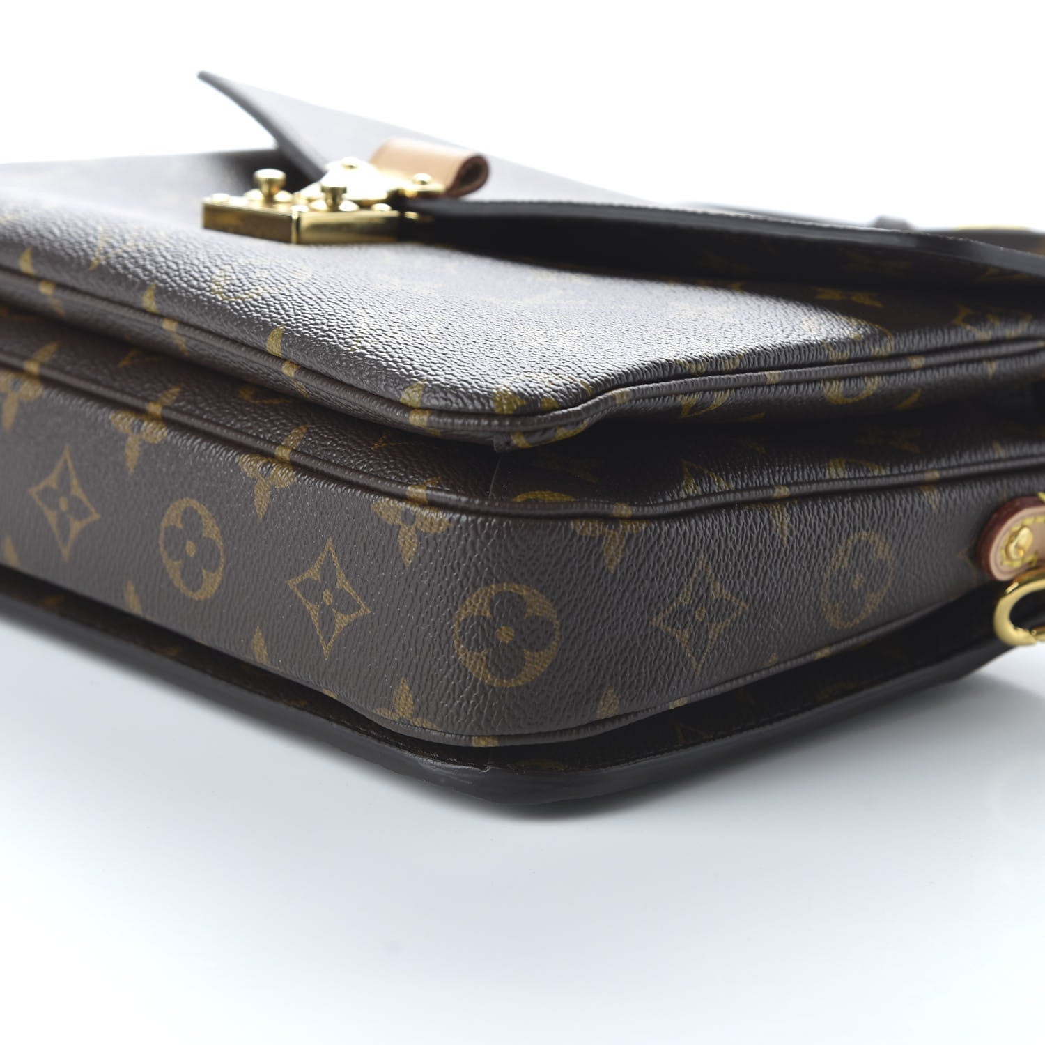 Louis Vuitton Monogram Pochette Metis 7 of 10