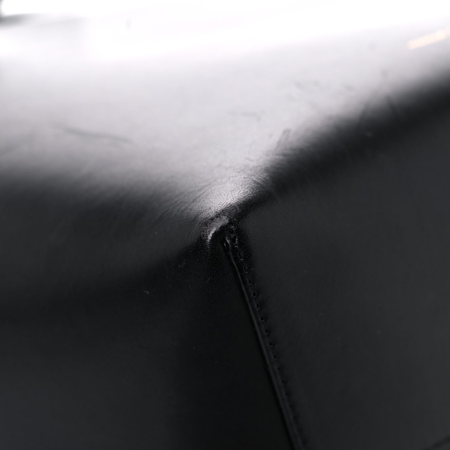 Vegetable Tanned Calfskin Bucket Bag Black Royal