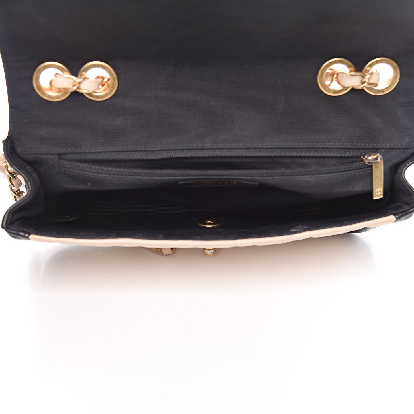 Lambskin Quilted Medium Elegant CC Flap Beige Black