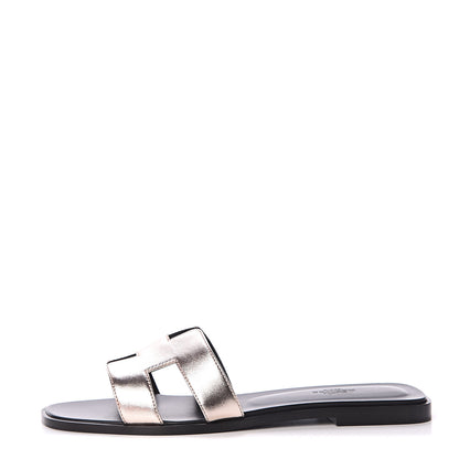 Hermes Metallic Nappa Oran Sandals 40 Or Vieilli 1 of 7