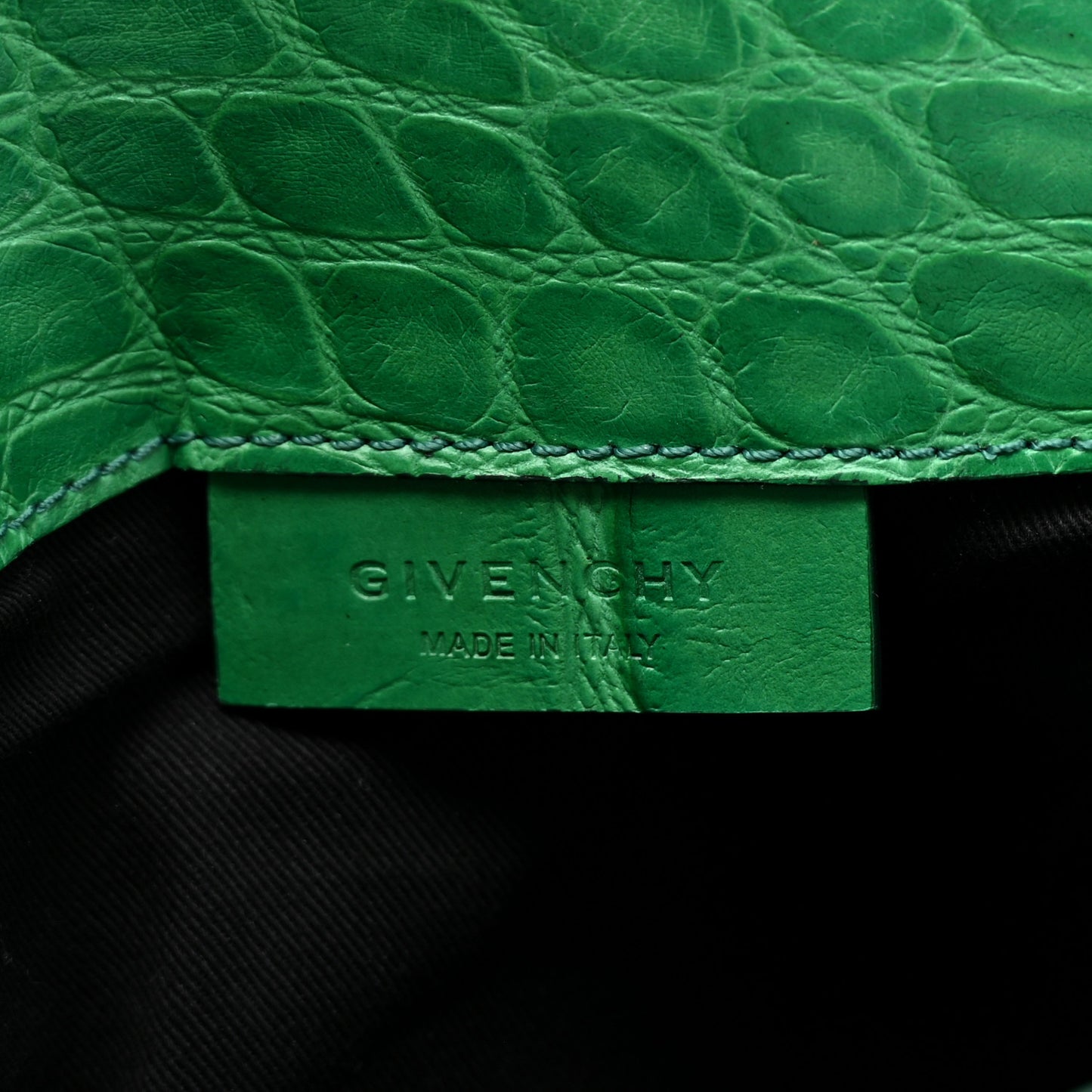 Calfskin Crocodile Embossed Medium Antigona Envelope Clutch Emerald