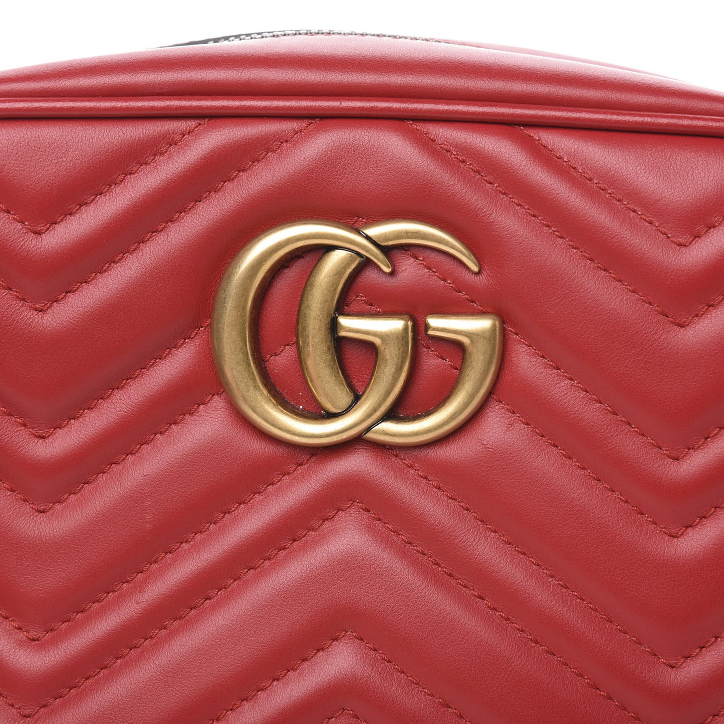 Calfskin Matelasse Small GG Marmont Chain Shoulder Bag Hibiscus Red
