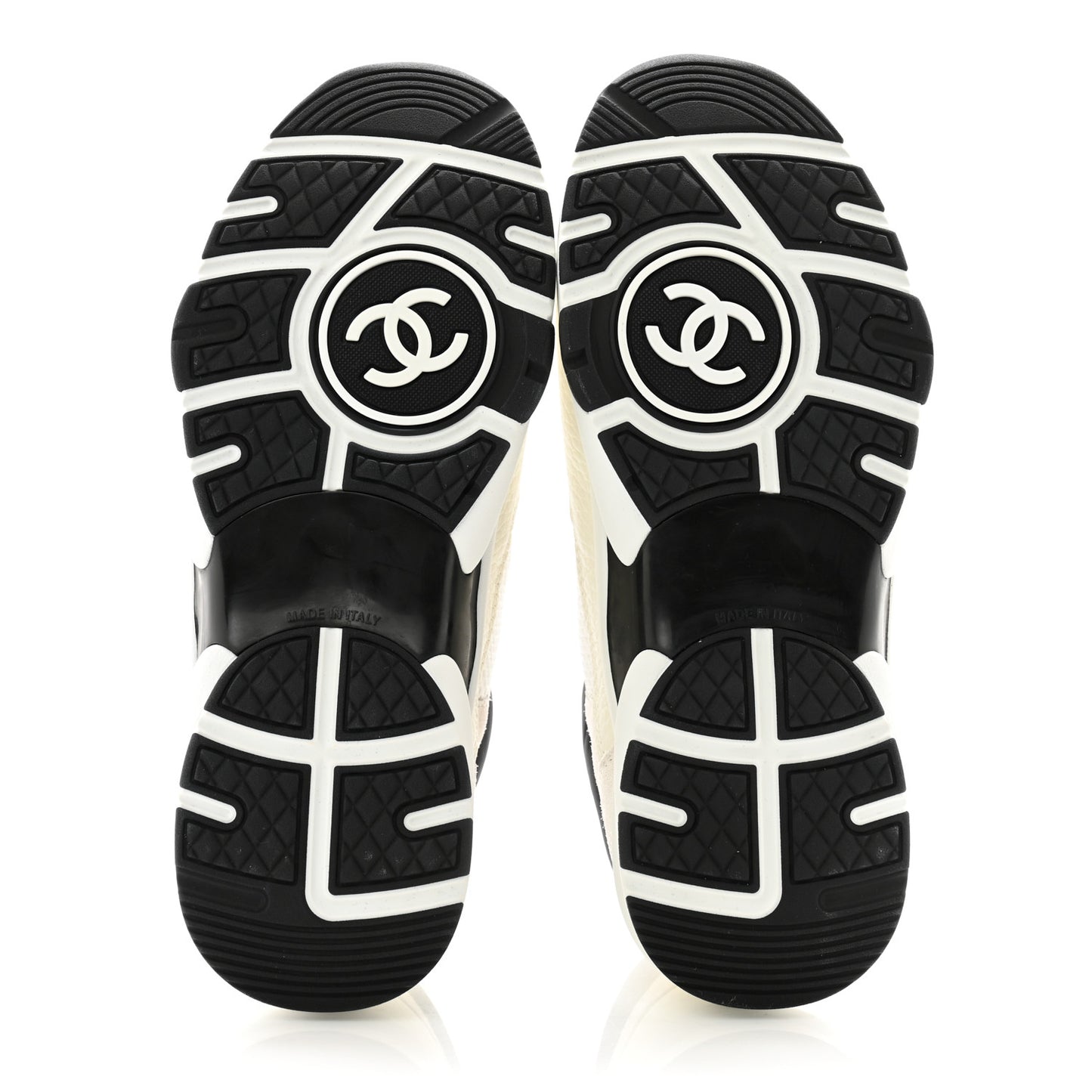 Mesh Suede Calfskin Grained Calfskin Womens CC Sneakers 36 White Black