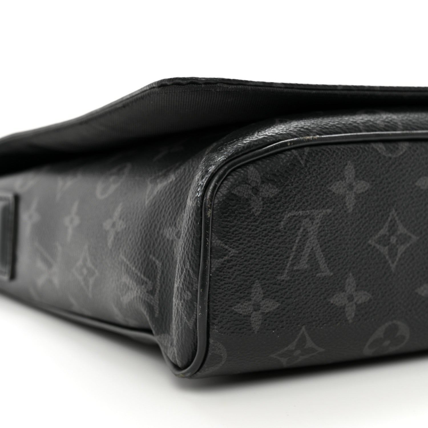 Louis Vuitton Monogram Eclipse District MM 7 of 12