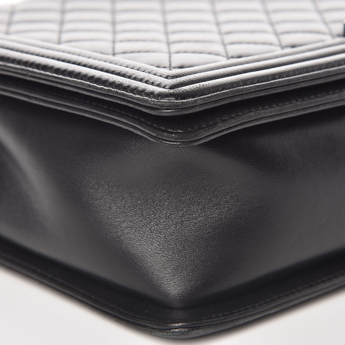 Lambskin Quilted Large Boy Flap Black
