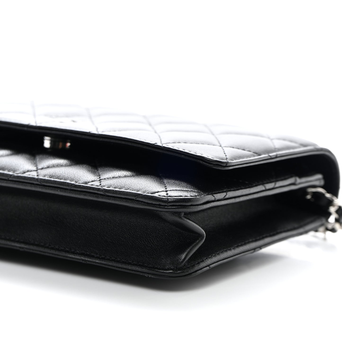 Lambskin Quilted Wallet On Chain WOC Black