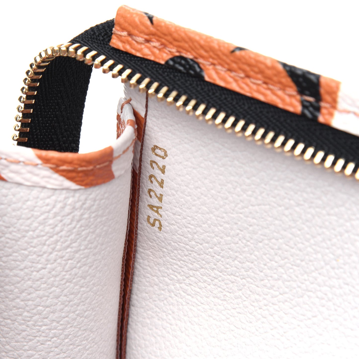 Monogram Giant Crafty Pochette Toiletry 26 Creme Caramel