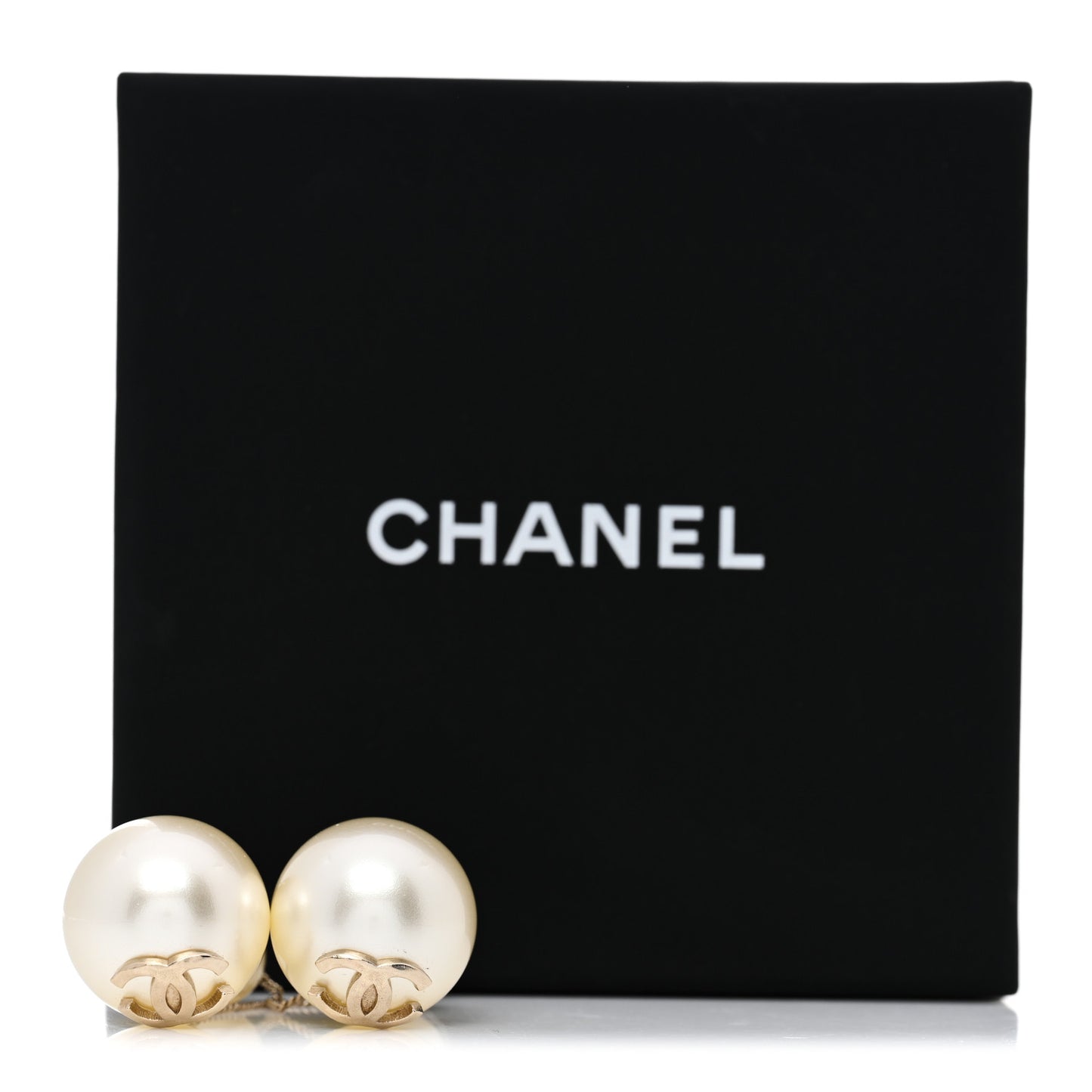 Pearl CC Drop Earrings Gold