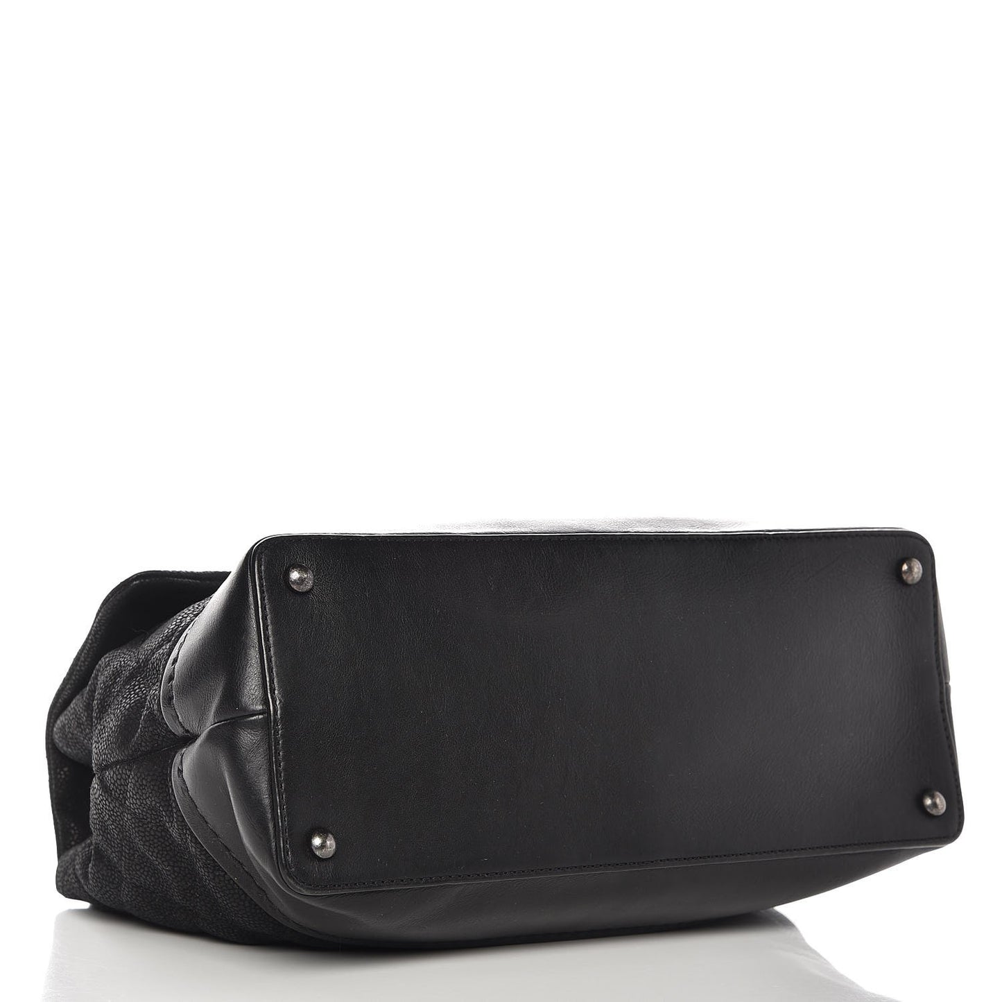 Iridescent Grained Calfskin Jumbo Globe Trotter Flap Black