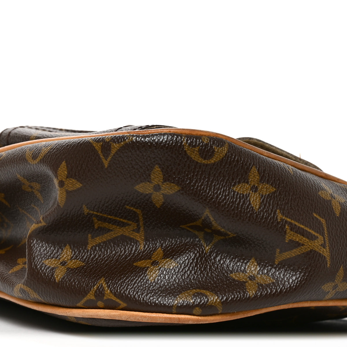 Louis Vuitton Monogram Hudson GM 8 of 8