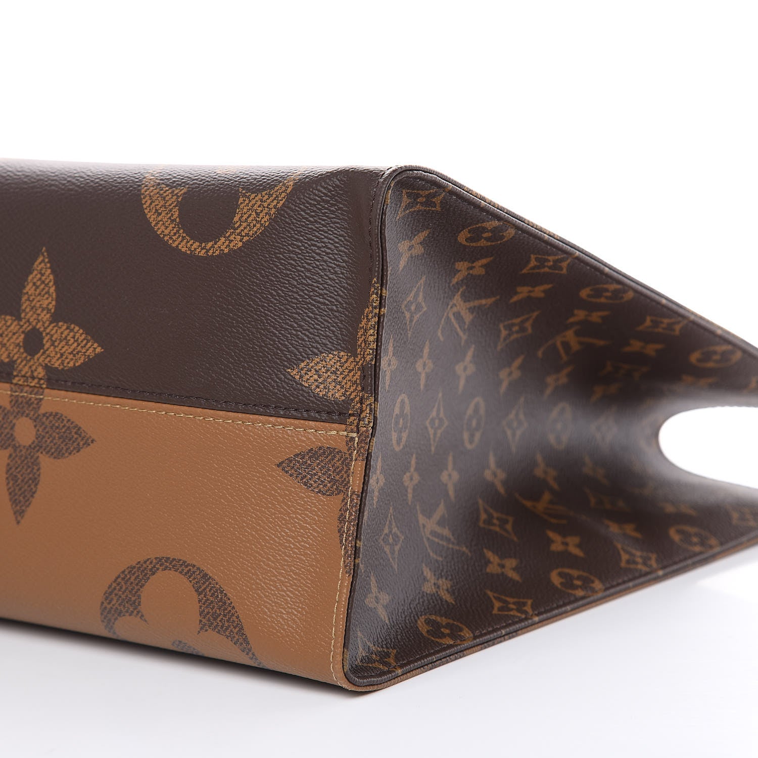 Louis Vuitton Reverse Monogram Giant Onthego GM 9 of 10