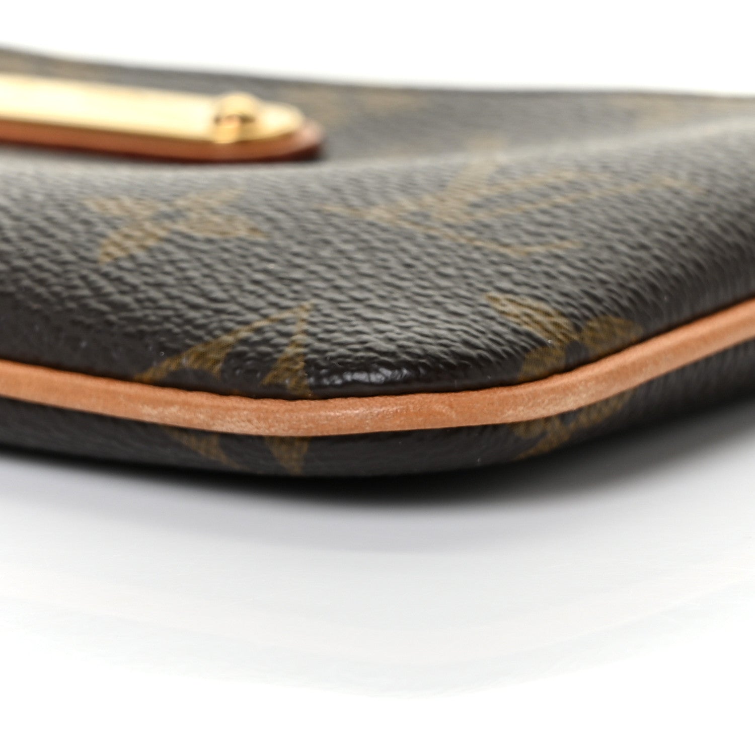 Louis Vuitton Monogram Pochette Milla MM 8 of 8