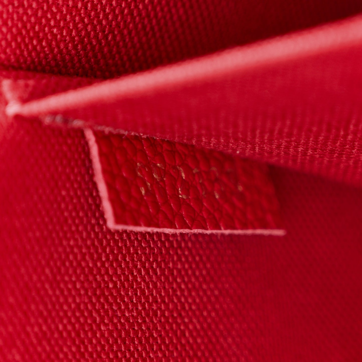 Empreinte Pochette Felicie Chain Wallet Scarlet