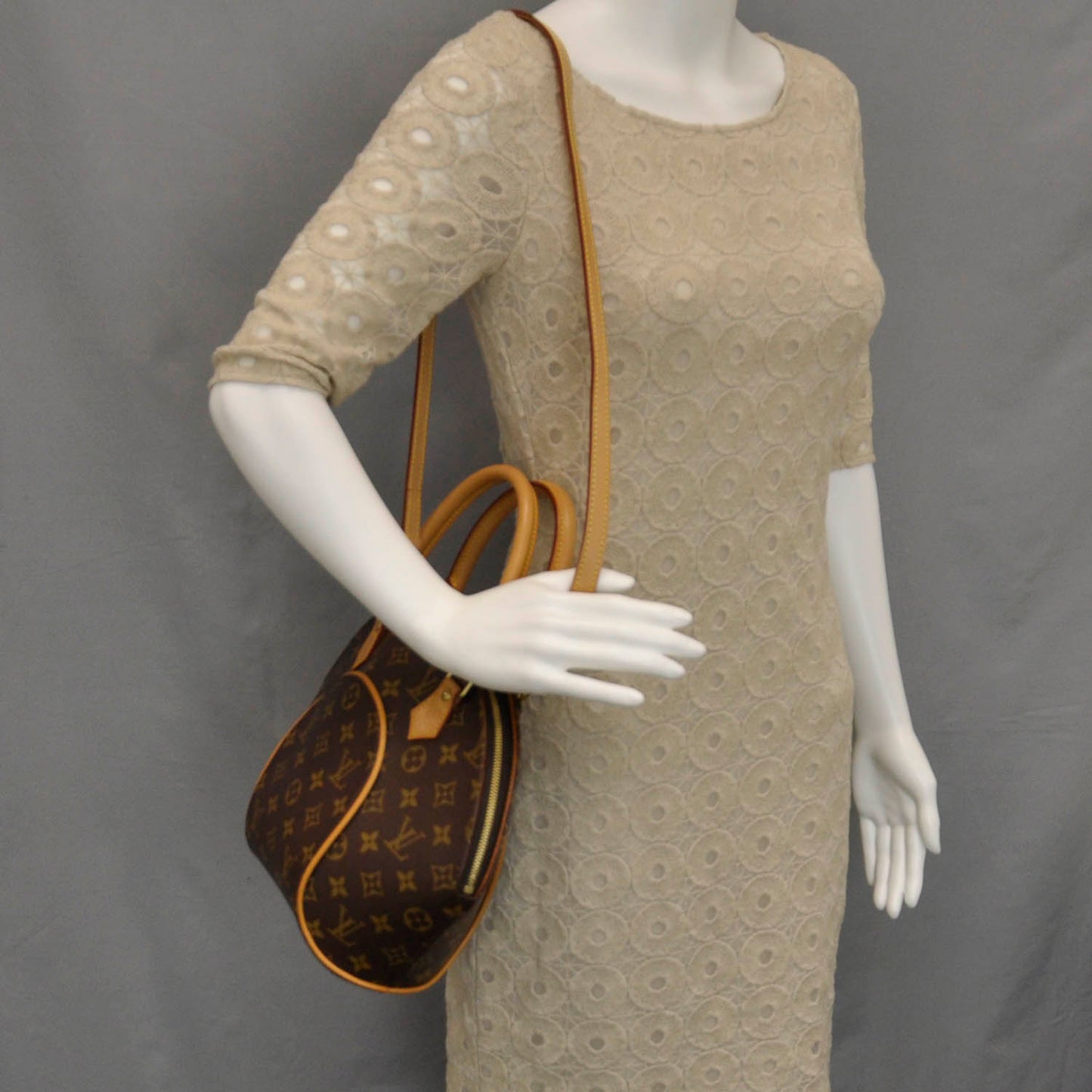 Monogram Ellipse PM