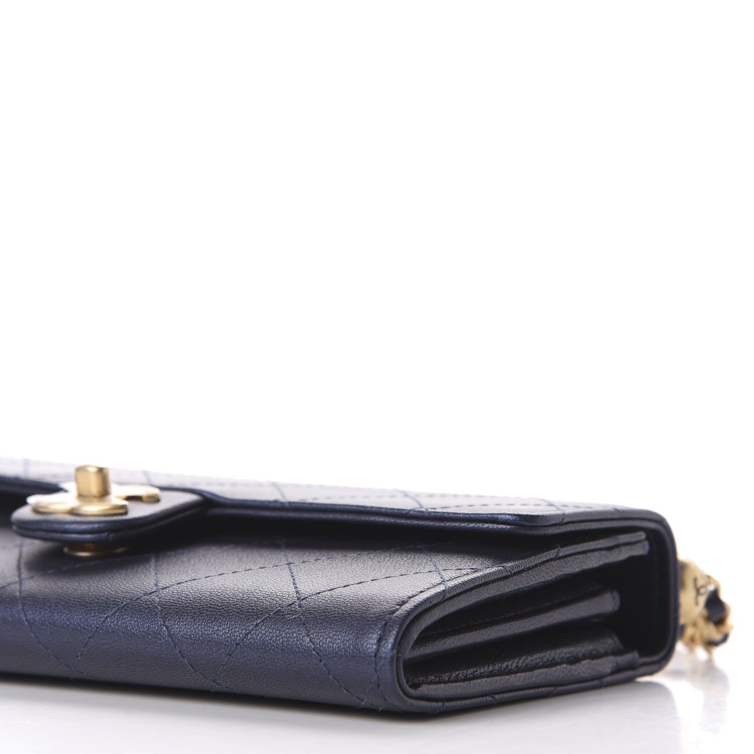 Chanel Iridescent Lambskin Quilted Chic Pearls Clutch With Chain Blue 7 of 12